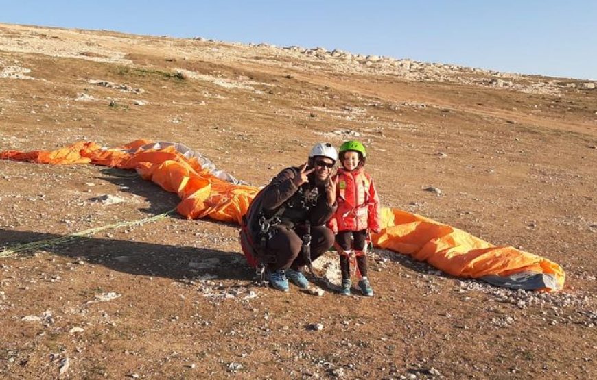 Paragliding at the Kik Plateau