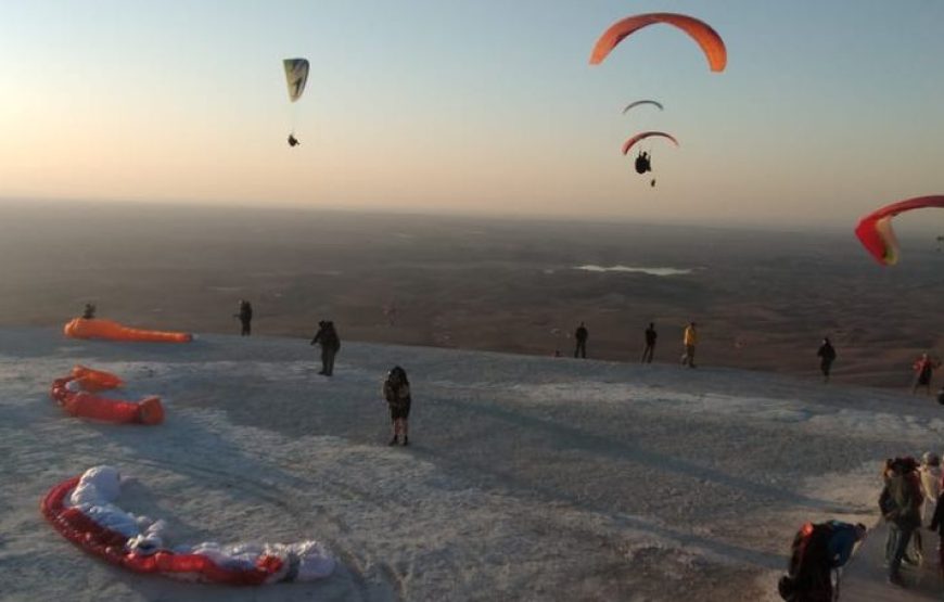 Paragliding at the Kik Plateau