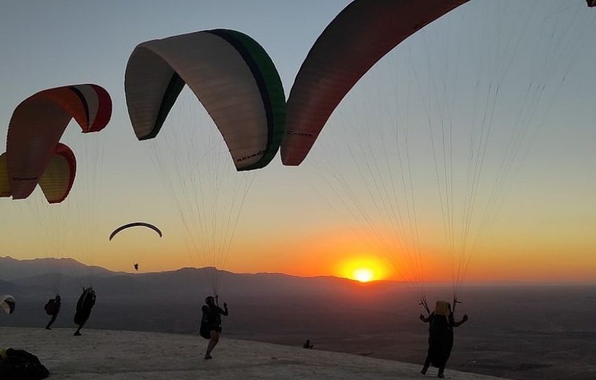 Paragliding at the Kik Plateau